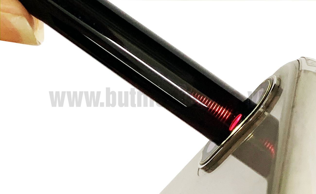 Hướng dẫn phân biệt bút Montblanc chính hãng qua lớp vỏ nhựa thông