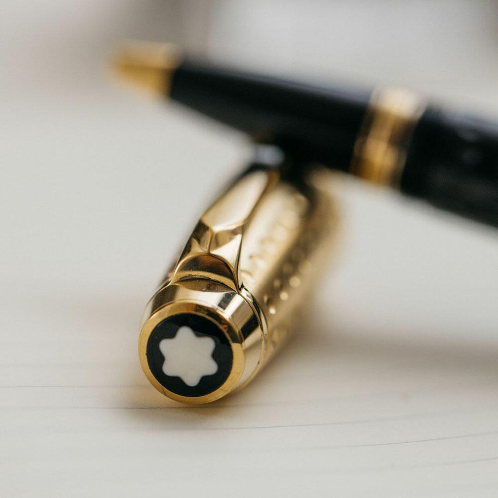 Bút dạ bi MontBlanc Boheme Doue Gold Plated Rollerball Pen 36006